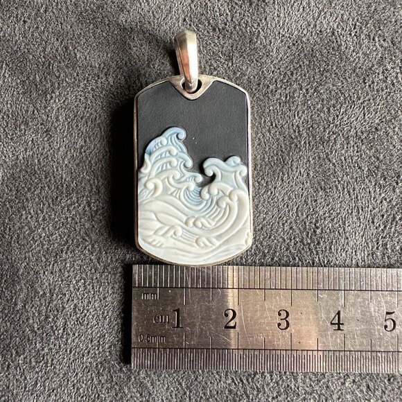 David Yurman Waves Dog Tag Pendant with White Agate - Picture 13 of 13